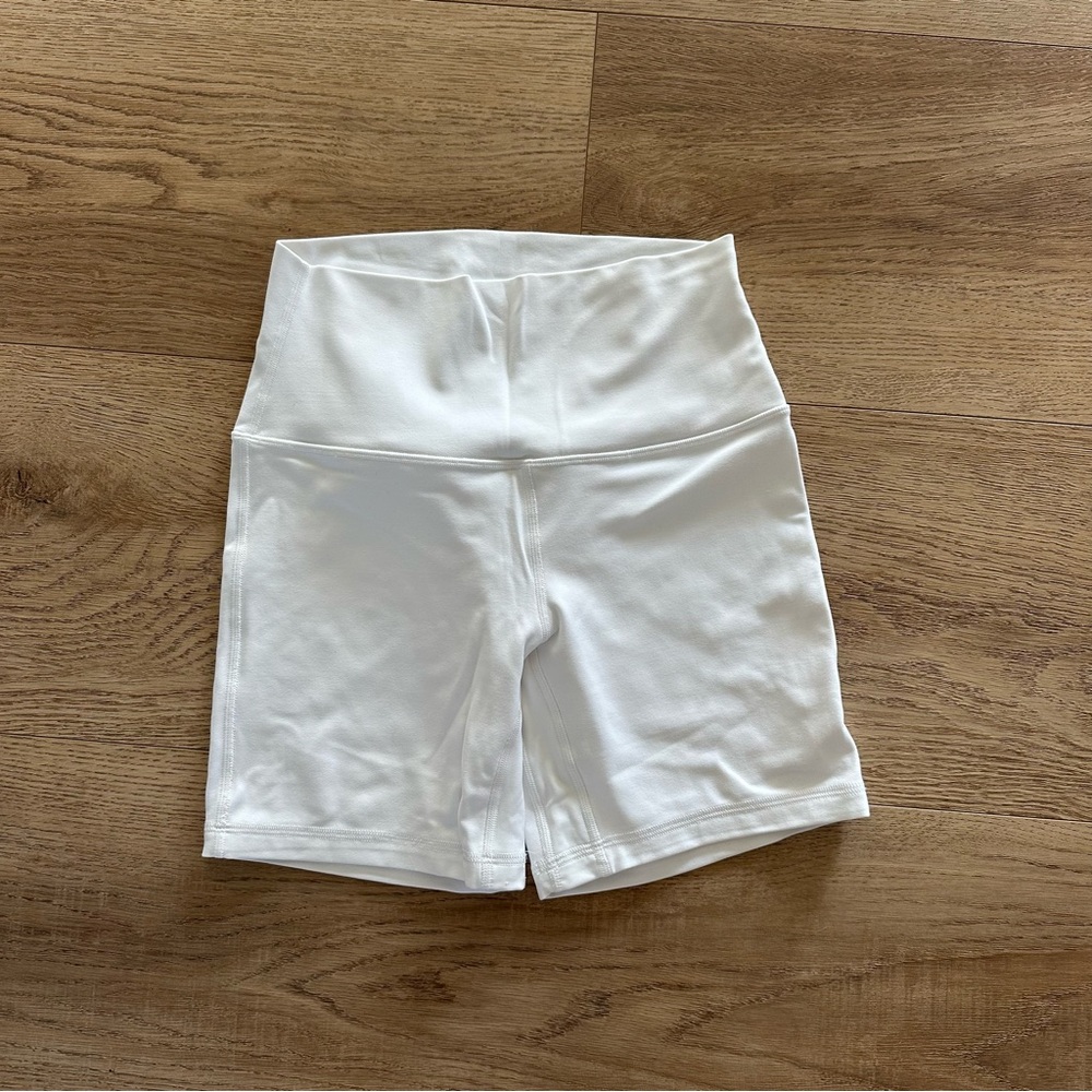 Lululemon align shorts 6”